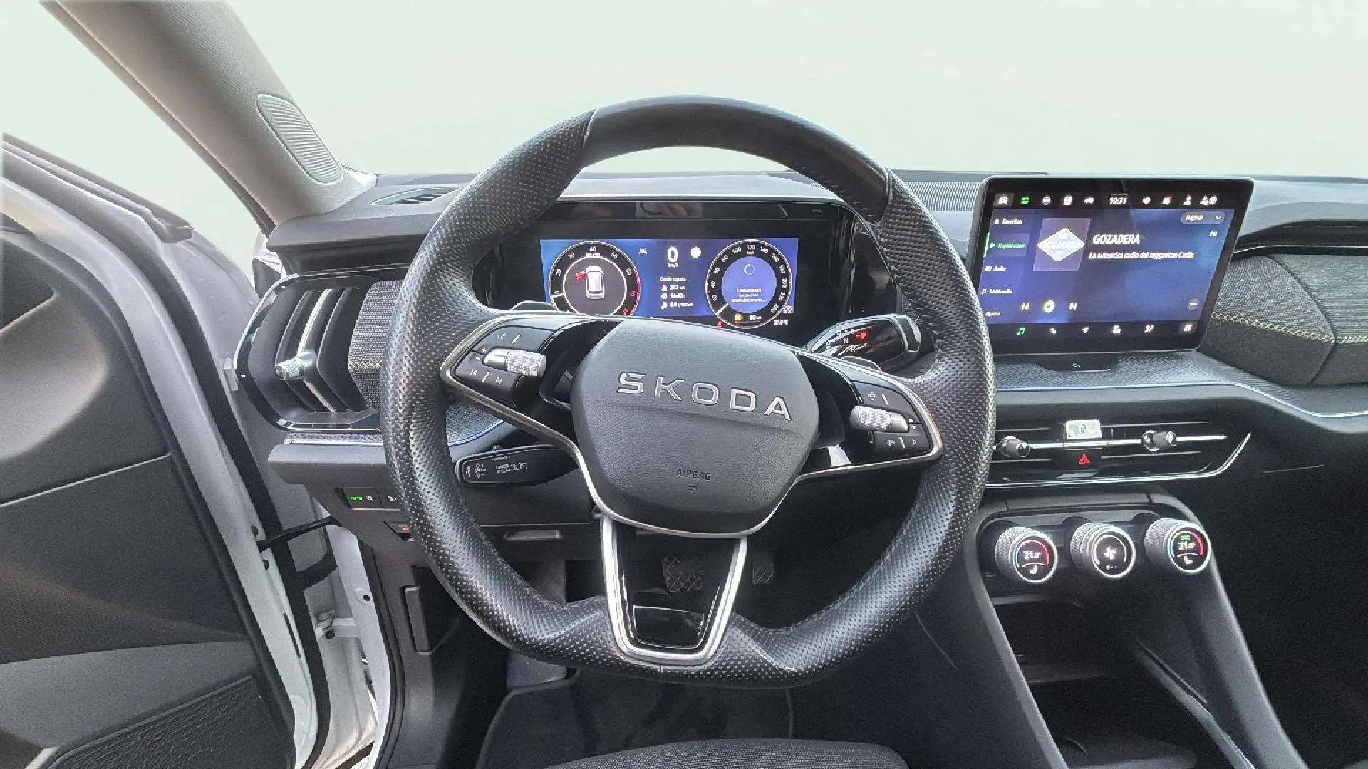 Škoda Kodiaq 1.5 TSI DSG m-HEV Selection - foto 11