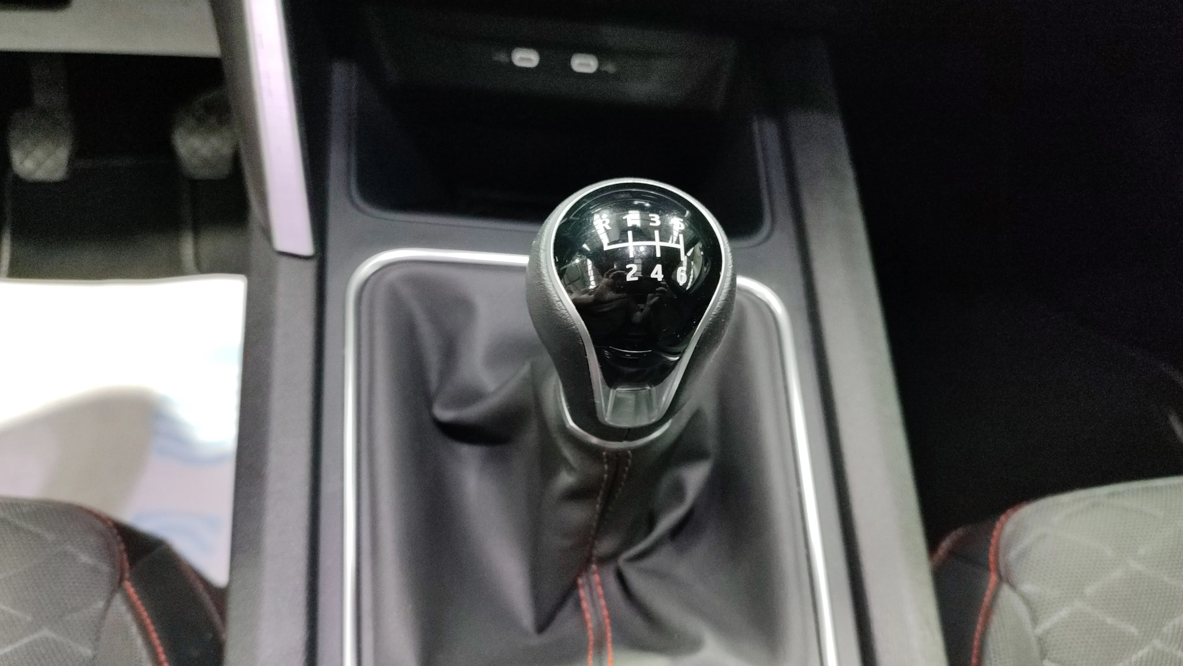 SEAT León 1.5 TSI FR Go L - foto 17