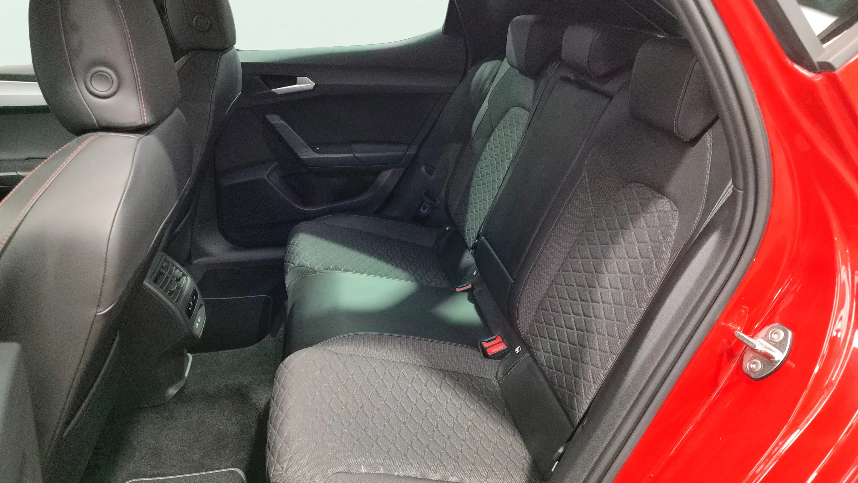 SEAT León 1.5 TSI FR Go L - foto 25