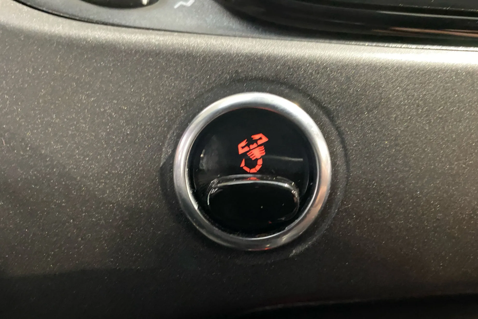 Abarth 500 695 1.4 16v T-Jet - foto 21