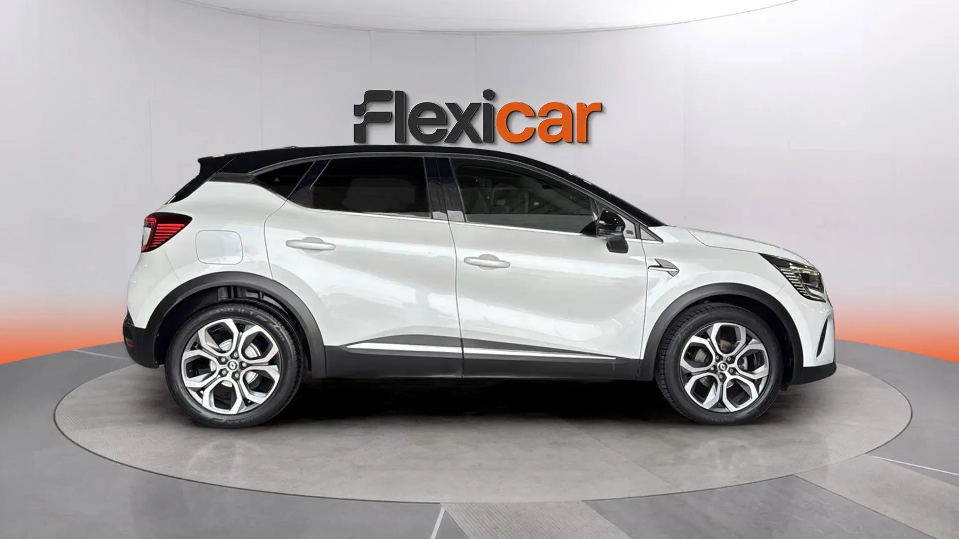 Renault Captur techno TCe EDC GPF - foto 3