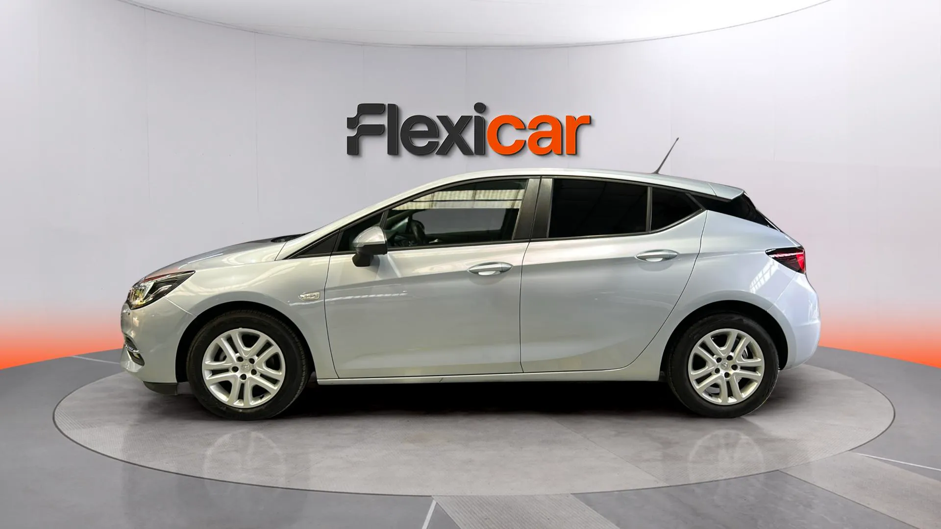 Opel Astra 1.2T SHL 2020 - foto 7