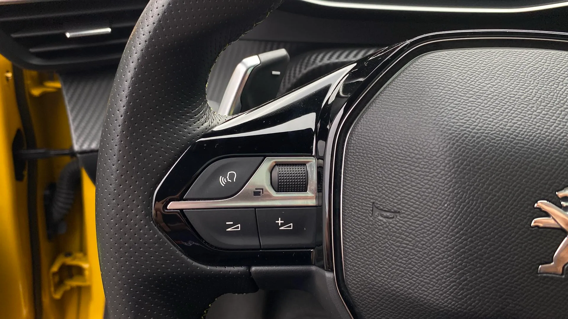 Peugeot 208 PureTech EAT8 GT Line - foto 17