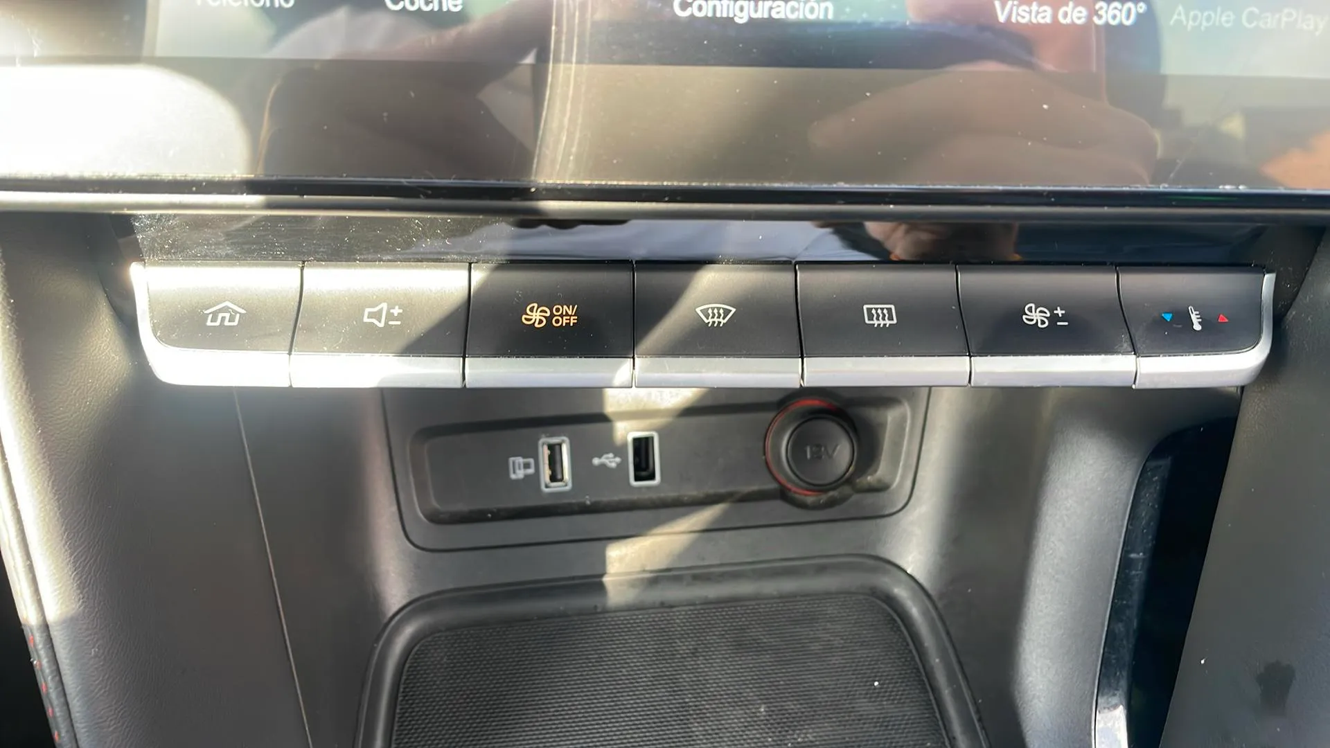 MG ZS 1.0T Luxury - foto 24