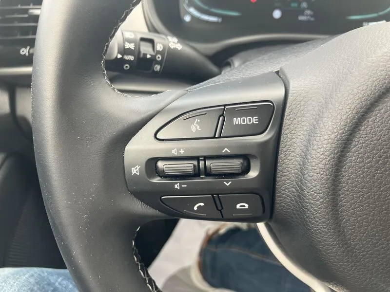 Kia Stonic 1.0 T-GDi MHEV Drive DCT - foto 27