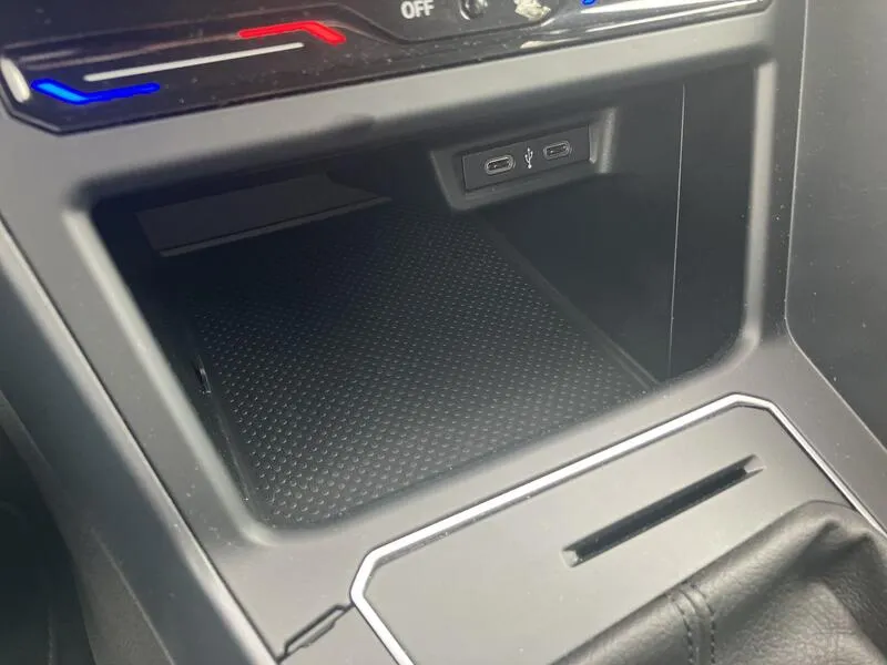 Volkswagen Polo R-Line 1.0 TSI - foto 36
