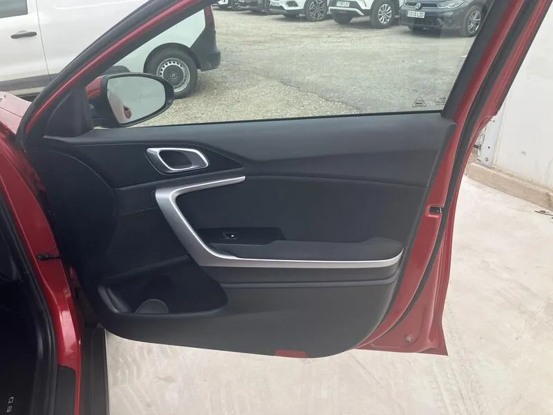 Kia XCeed 1.0 T-GDi Drive - foto 16