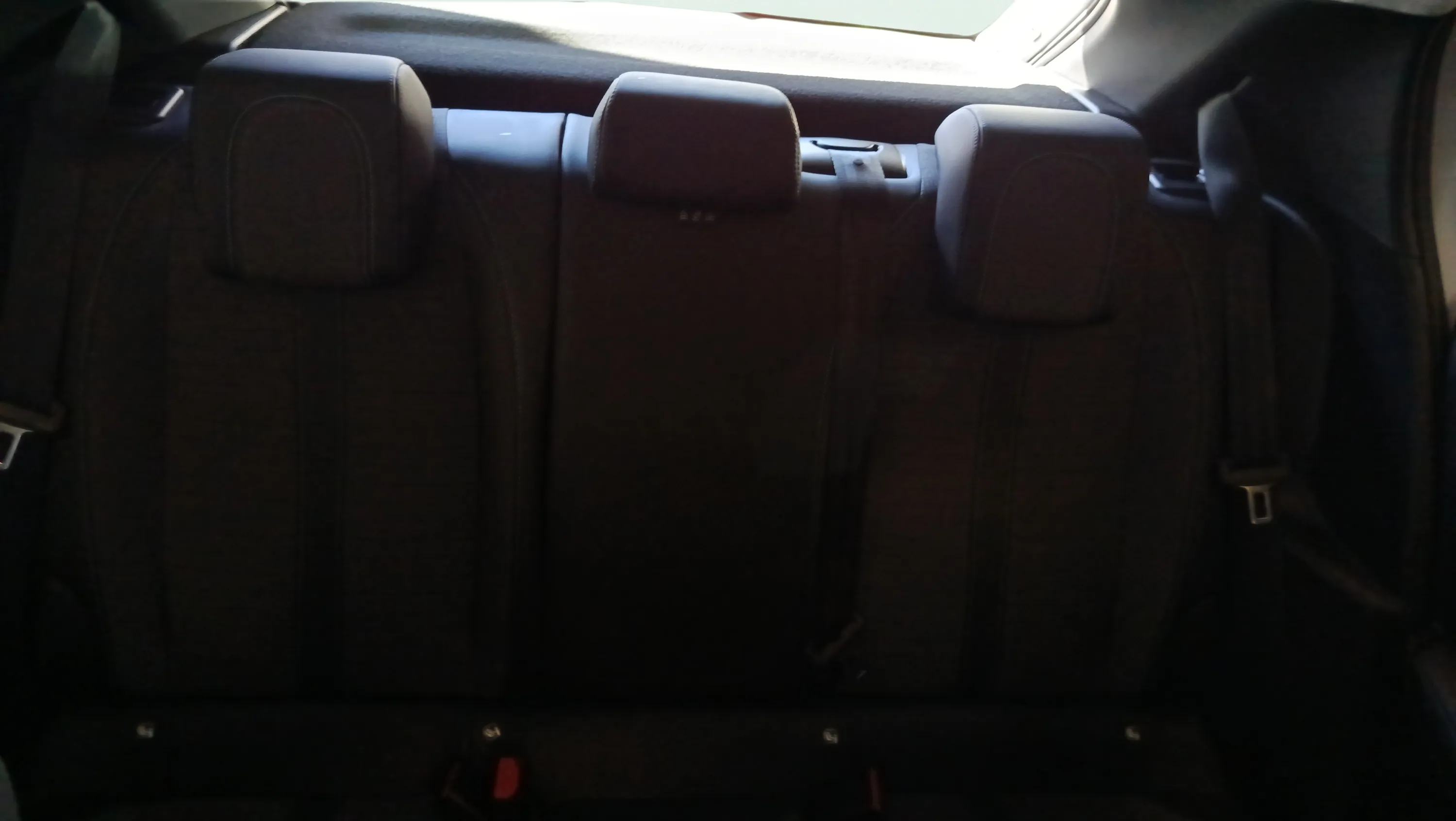 Peugeot 208 BlueHDi Allure Pack - foto 12