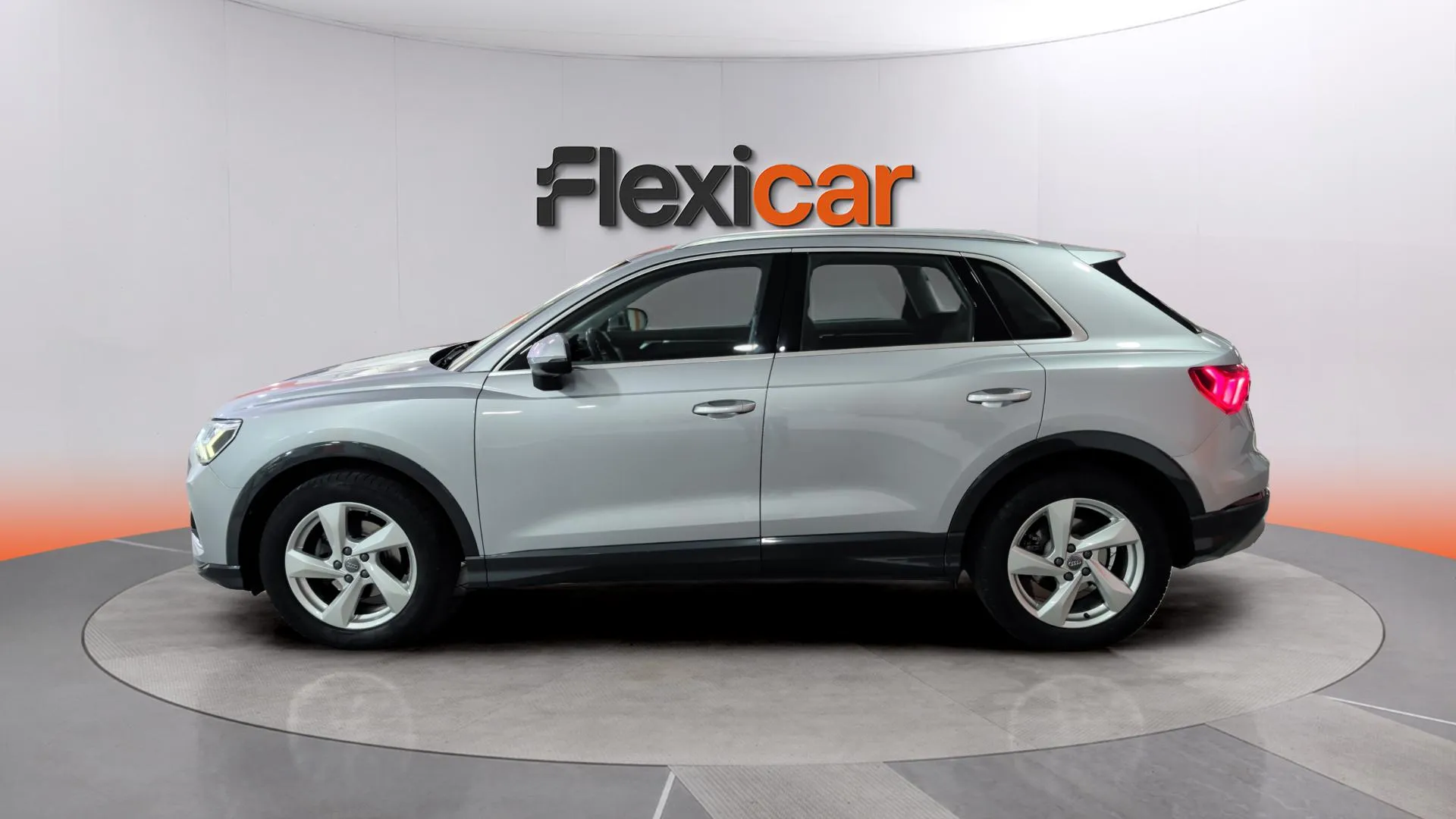 Audi Q3 35 TDI S tronic - foto 4
