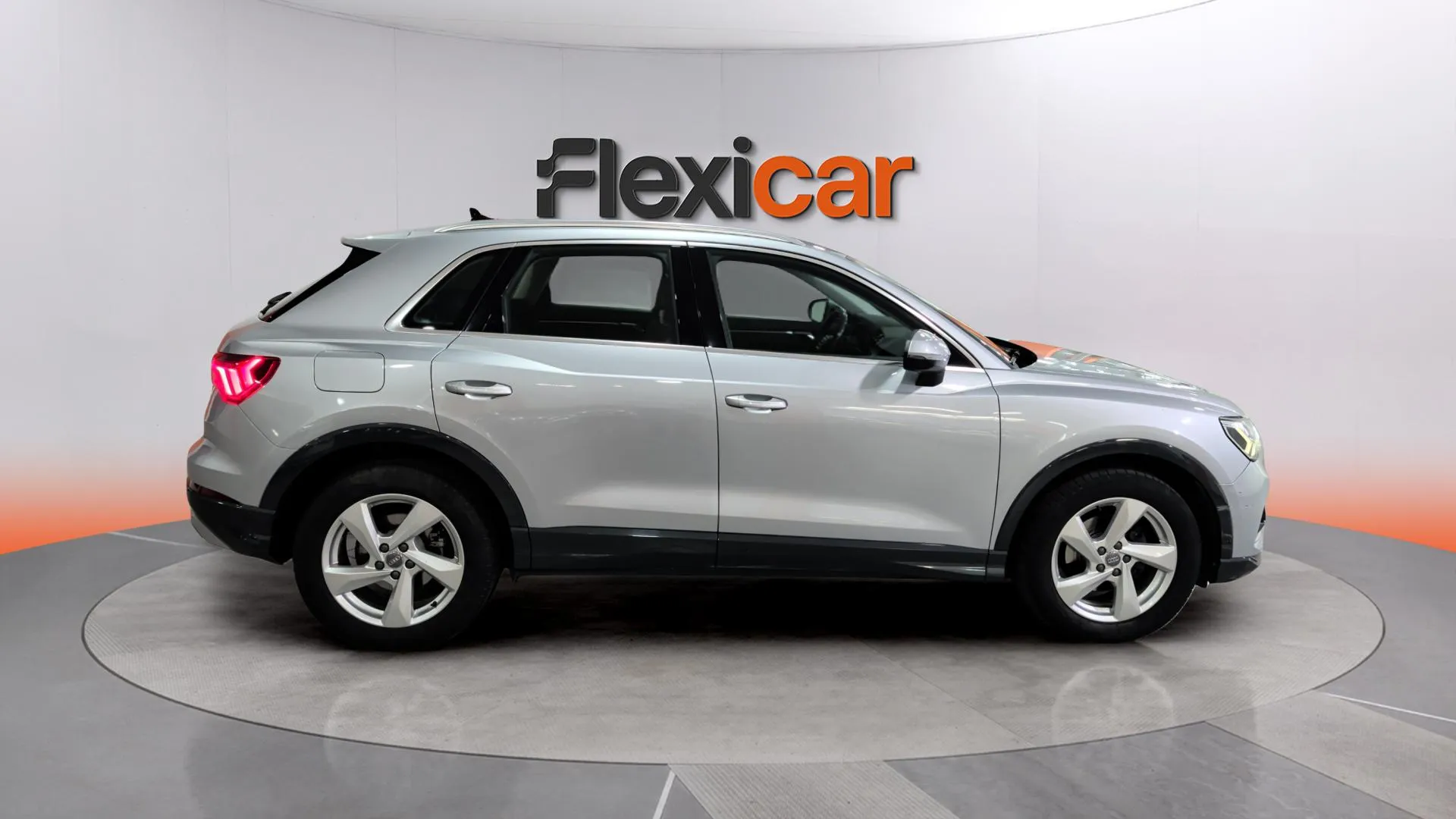 Audi Q3 35 TDI S tronic - foto 8