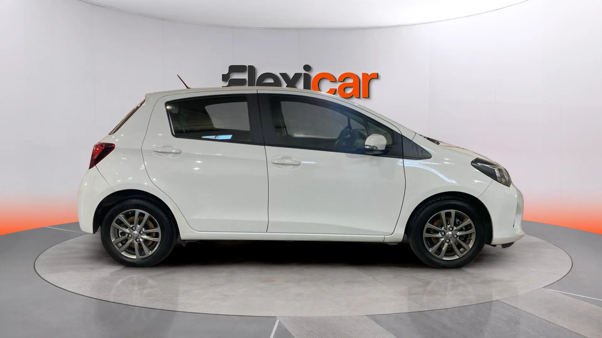 Toyota Yaris 1.0 70 City - foto 7