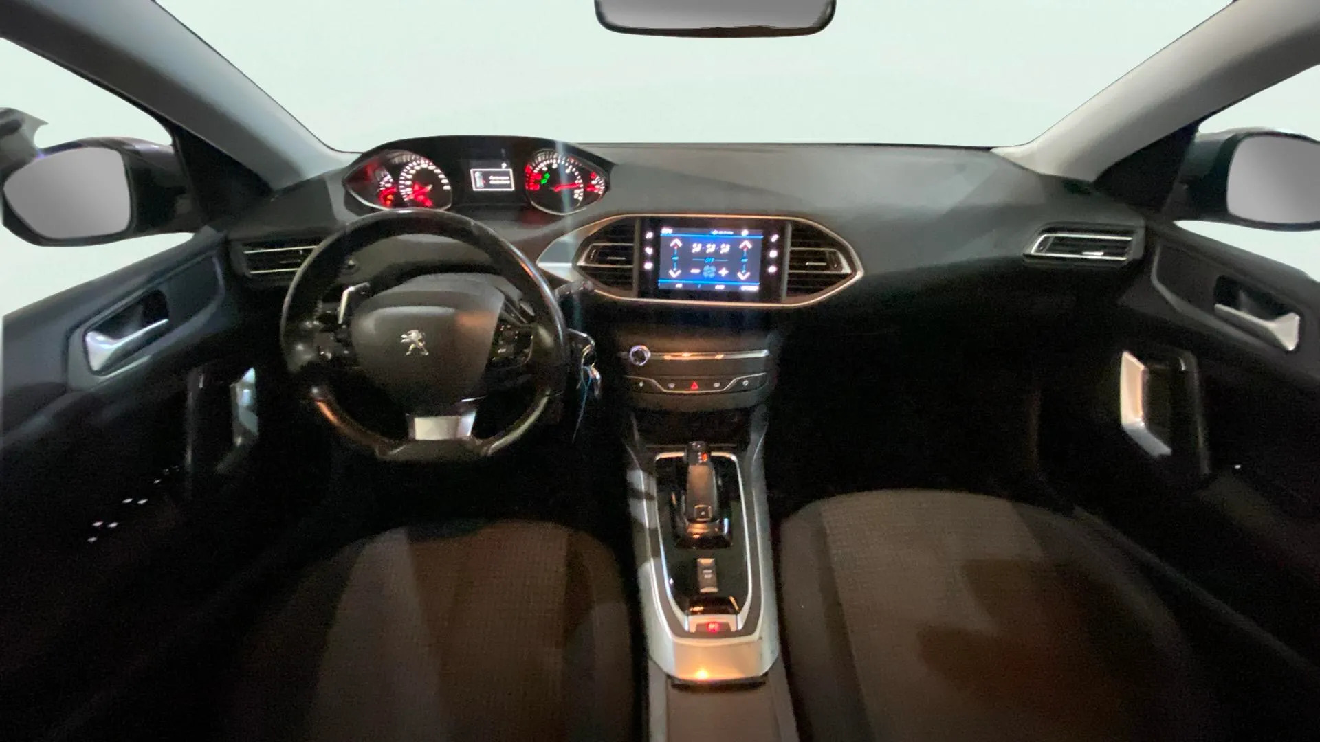 Peugeot 308 Allure 1.5 BlueHDi - foto 22