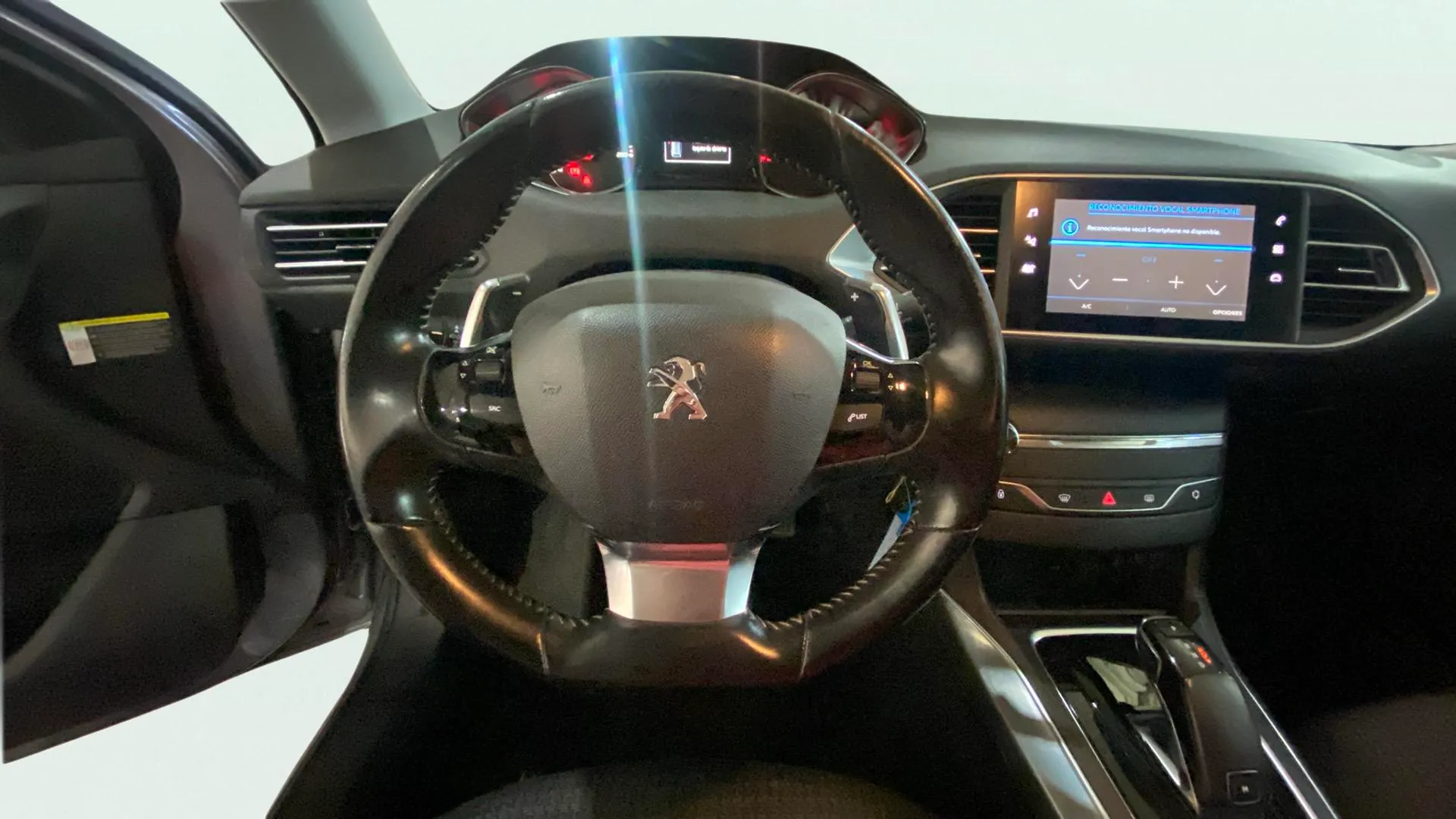 Peugeot 308 Allure 1.5 BlueHDi - foto 12