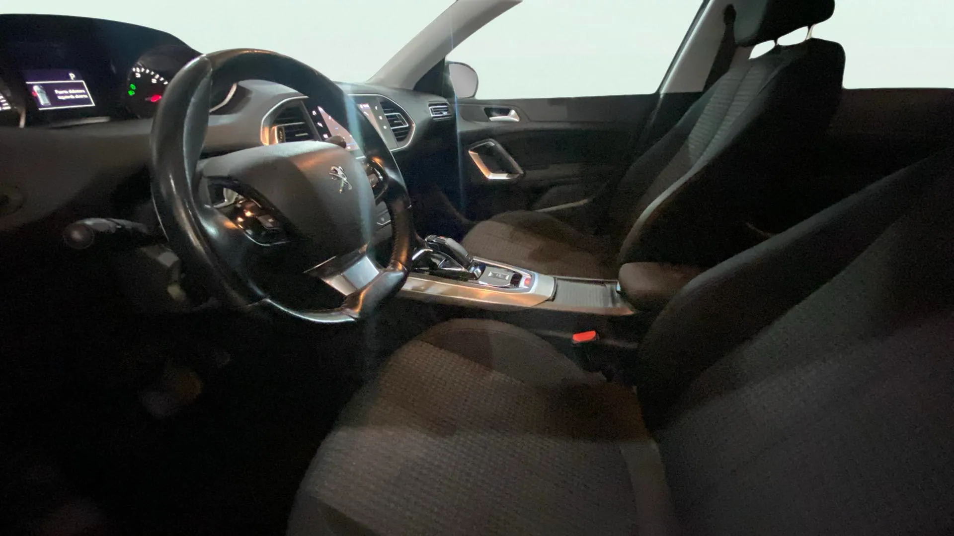 Peugeot 308 Allure 1.5 BlueHDi - foto 14