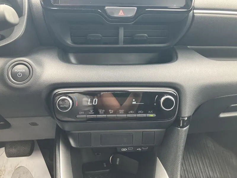 Toyota Yaris 1.5 120H Active Plus - foto 19