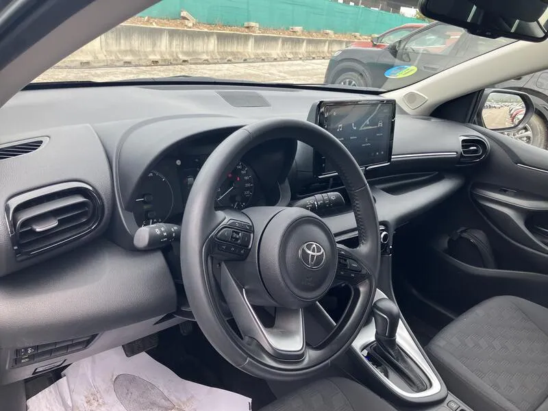 Toyota Yaris 1.5 120H Active Plus - foto 10