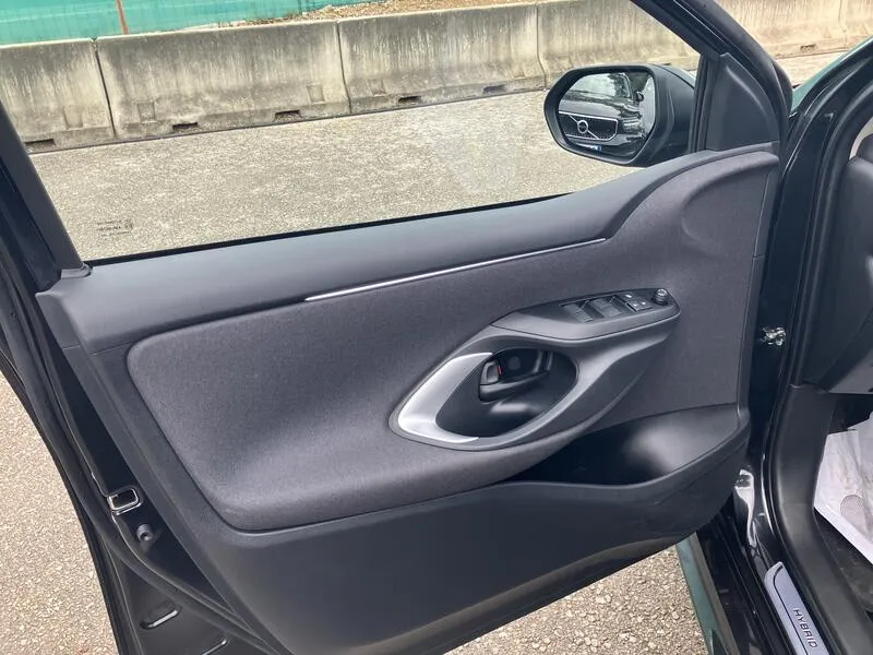 Toyota Yaris 1.5 120H Active Plus - foto 11