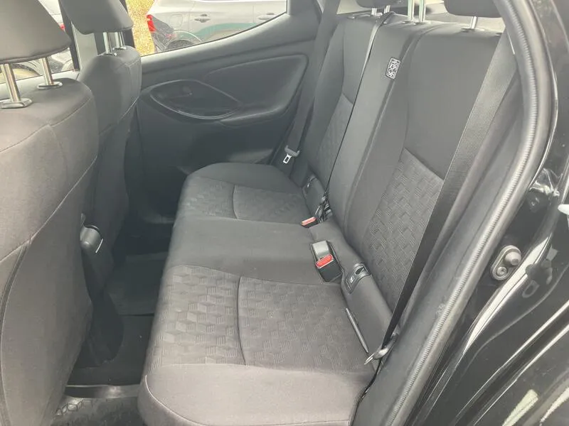 Toyota Yaris 1.5 120H Active Plus - foto 24