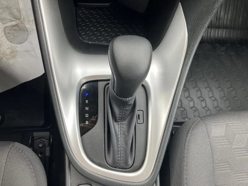 Toyota Yaris 1.5 120H Active Plus - foto 20