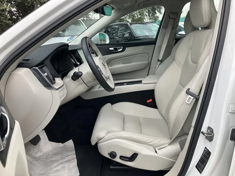 Volvo XC60 2.0 B4 G Inscription - foto 13