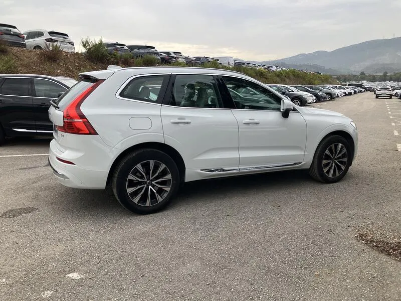 Volvo XC60 2.0 B4 G Inscription - foto 7