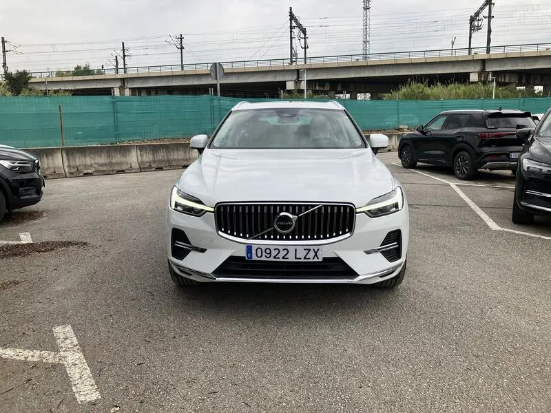 Volvo XC60 2.0 B4 G Inscription - foto 9