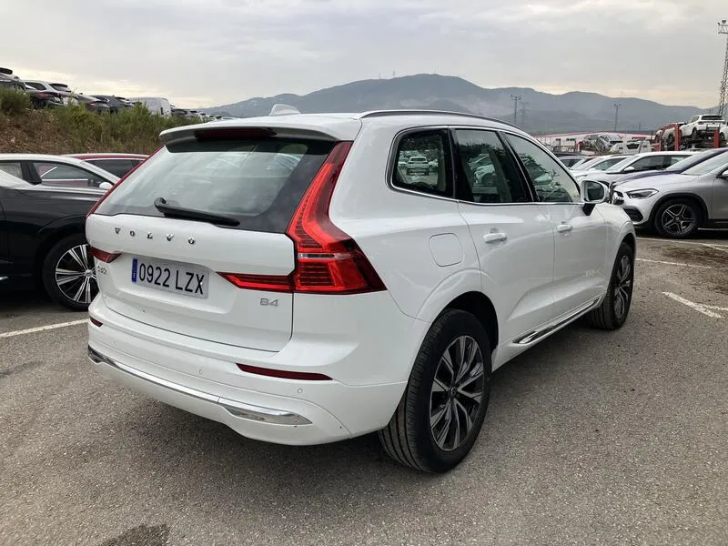 Volvo XC60 2.0 B4 G Inscription - foto 6
