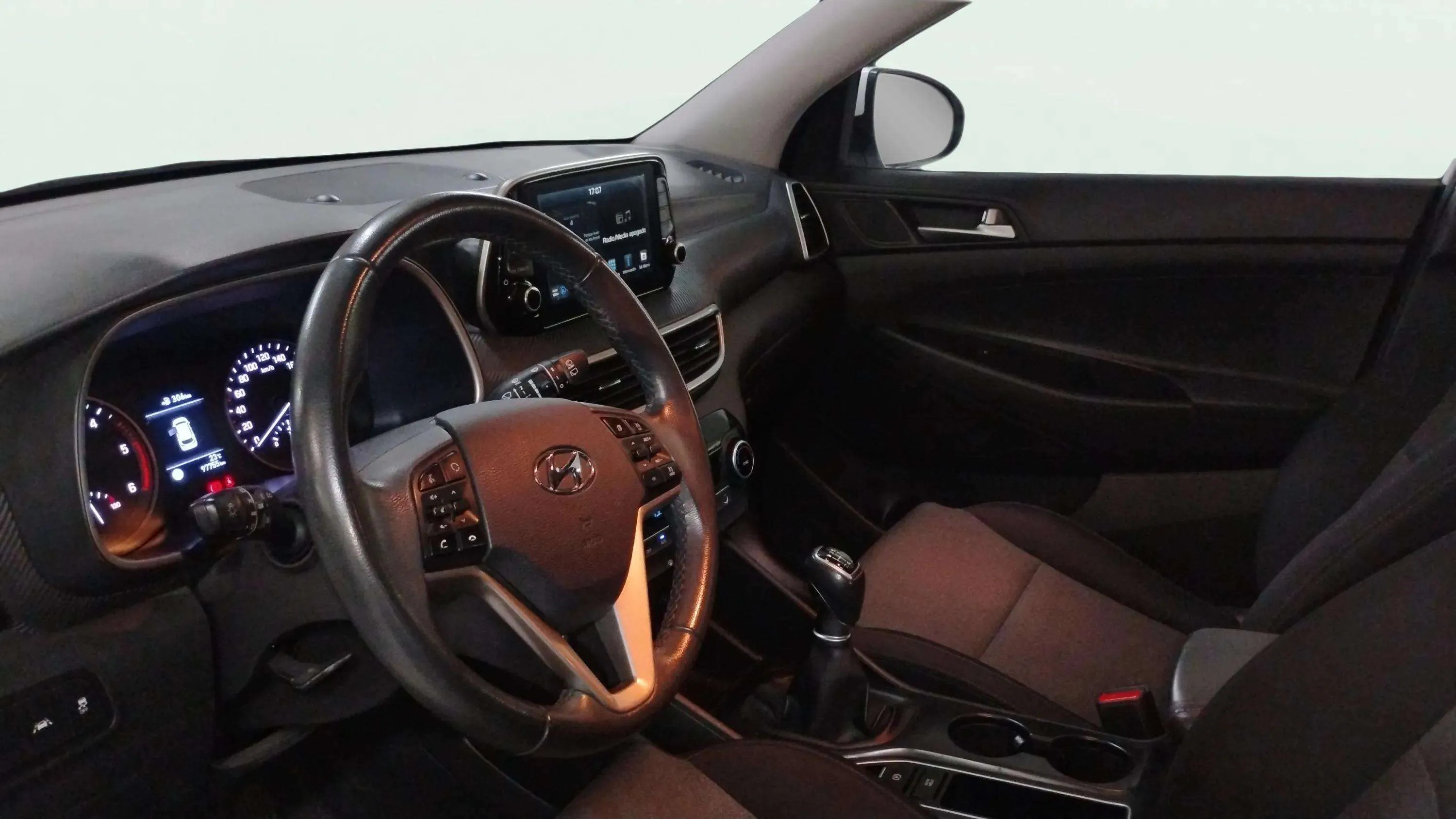 Hyundai Tucson 1.6 CRDi Klass 4x2 - foto 9