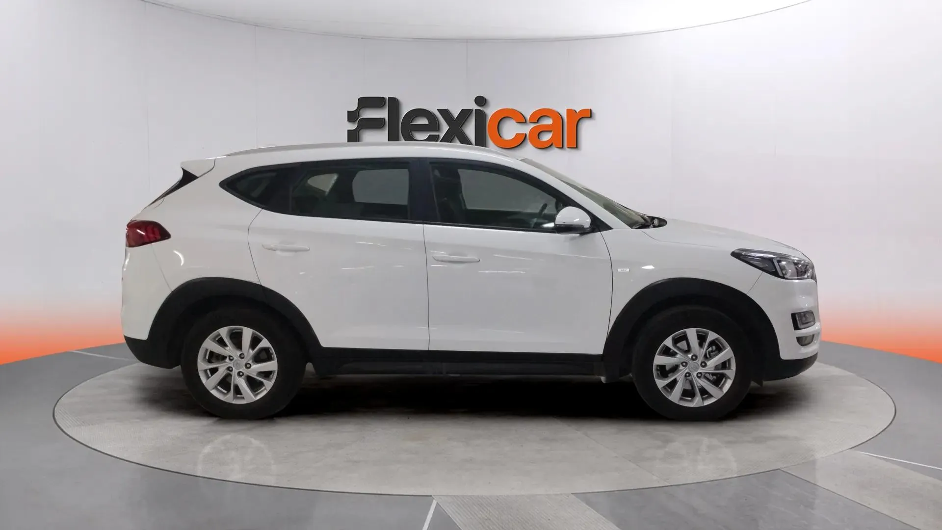 Hyundai Tucson 1.6 CRDi Klass 4x2 - foto 4
