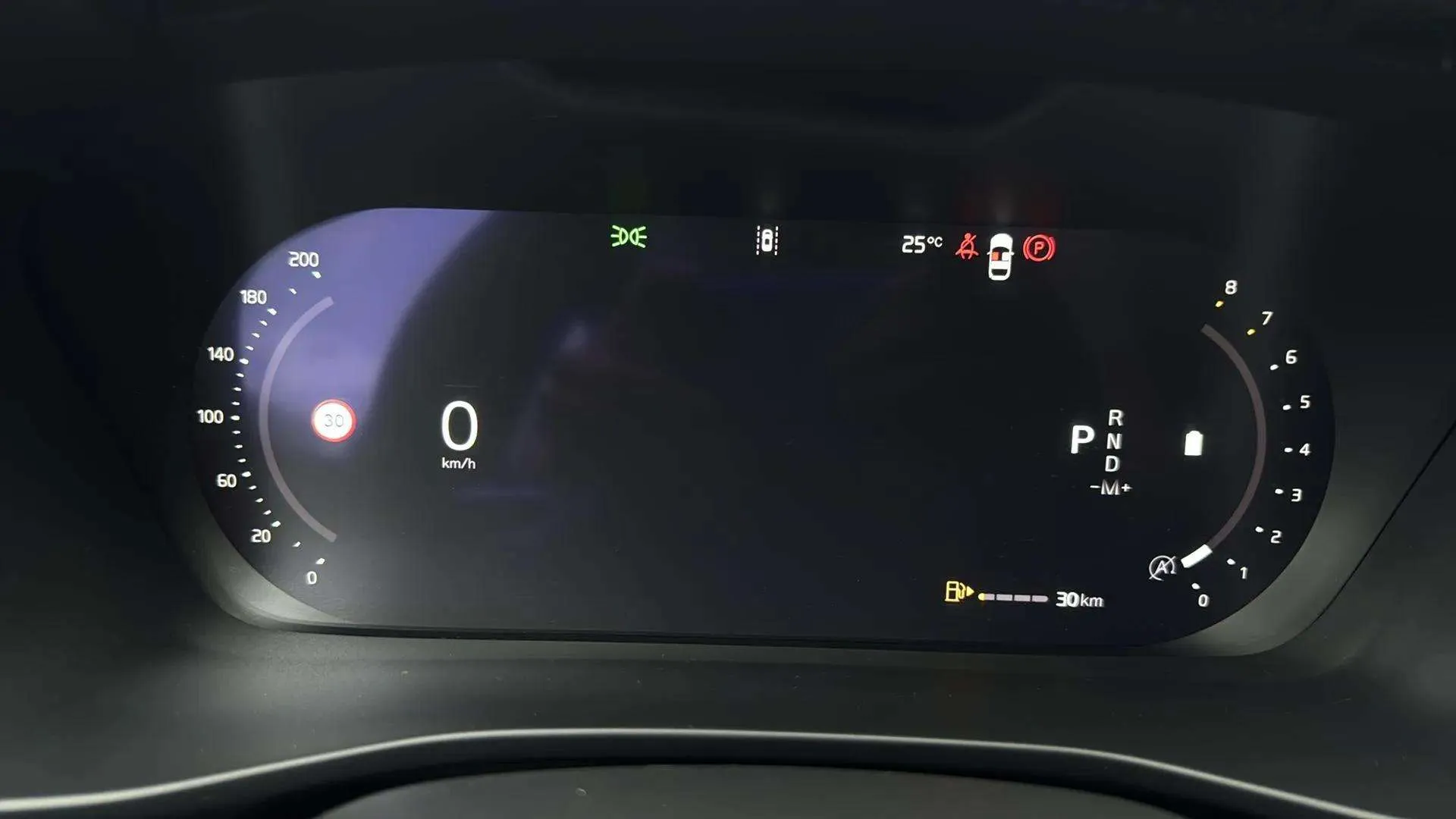 Volvo XC40 2.0 B3 G Core - foto 13