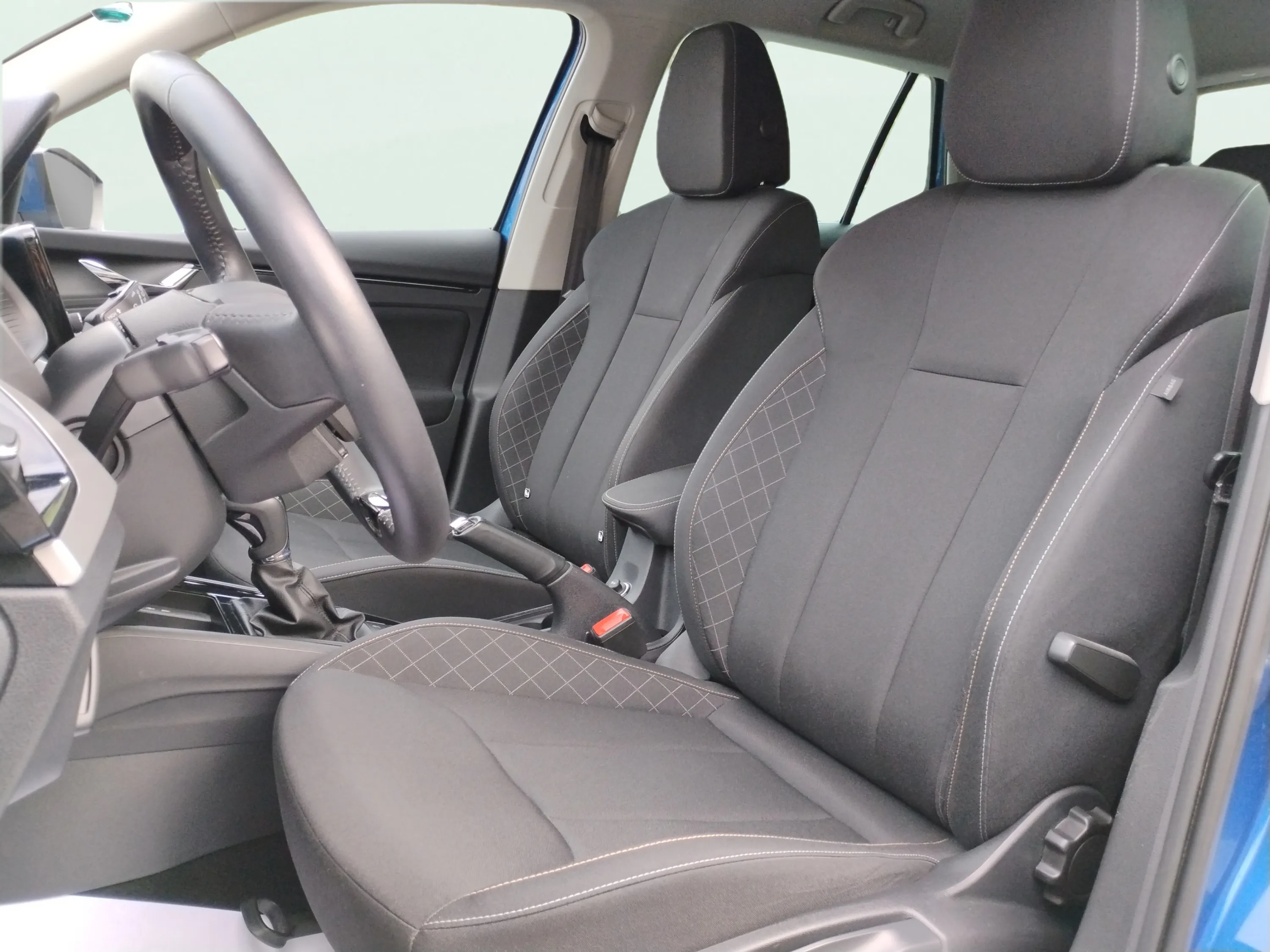 Škoda Kamiq 1.0 TSI DSG Ambition - foto 11