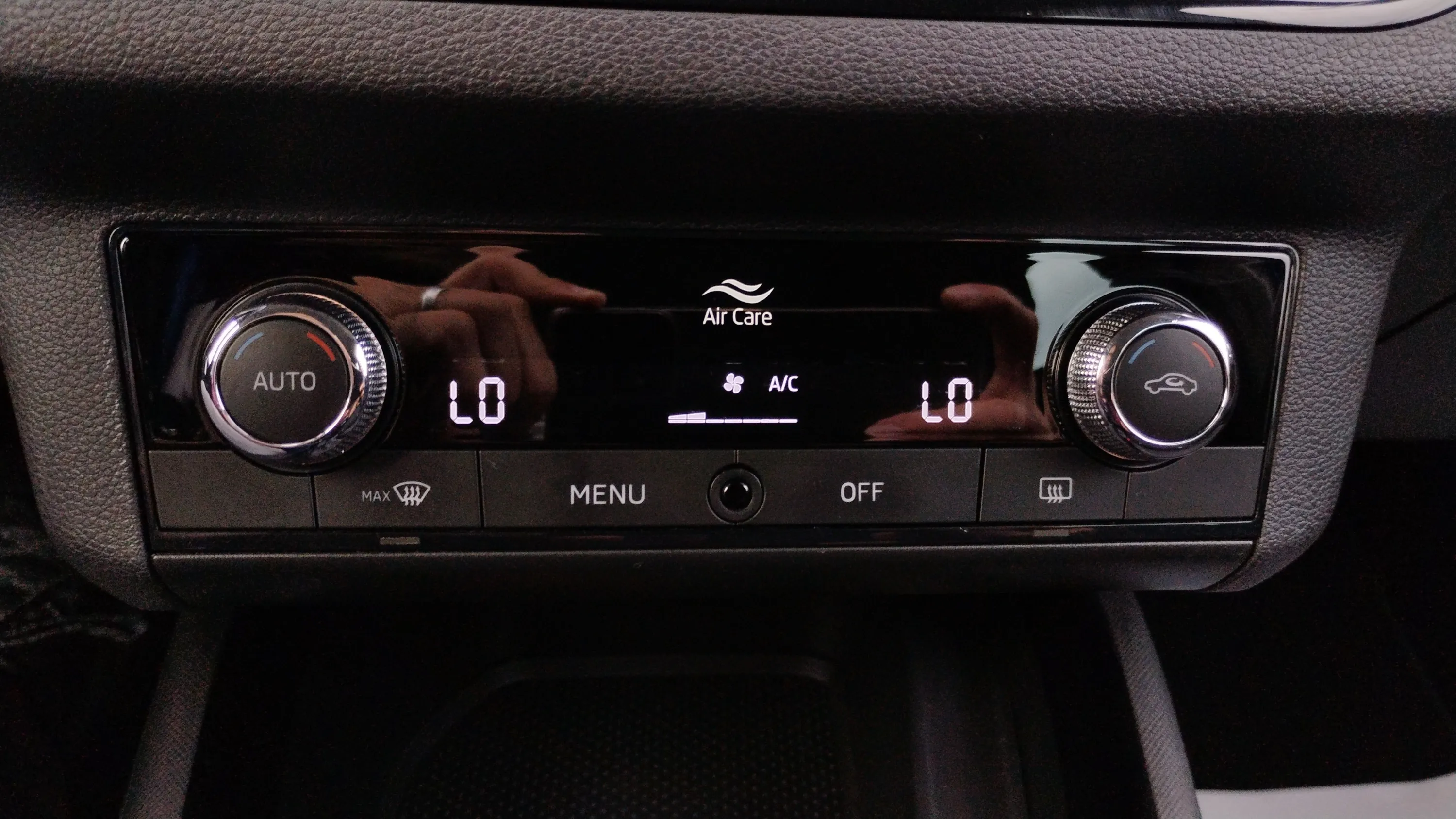 Škoda Kamiq 1.0 TSI DSG Ambition - foto 21