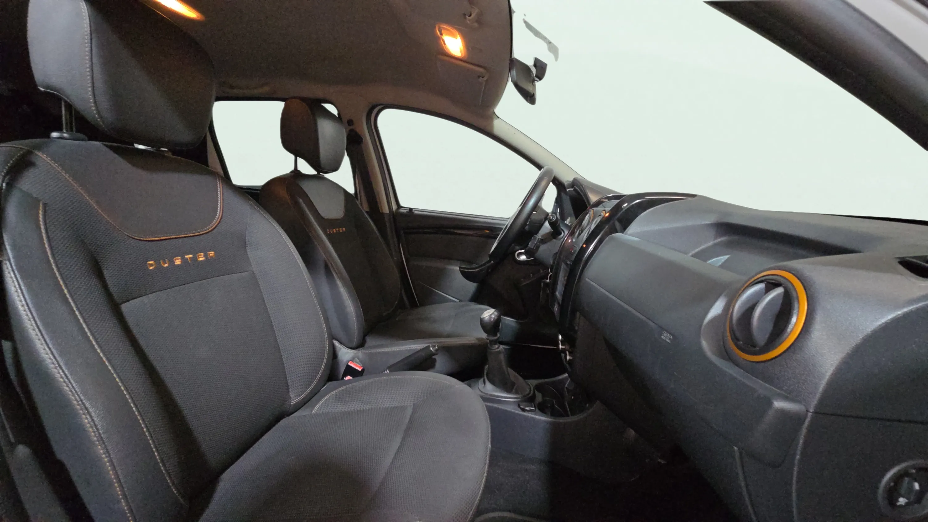 Dacia Duster Ambiance TCe 4x2 2017 - foto 17