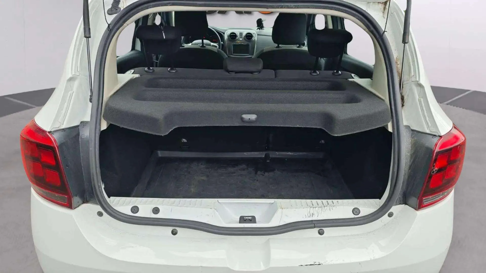 Dacia Sandero Comfort TCe - foto 27