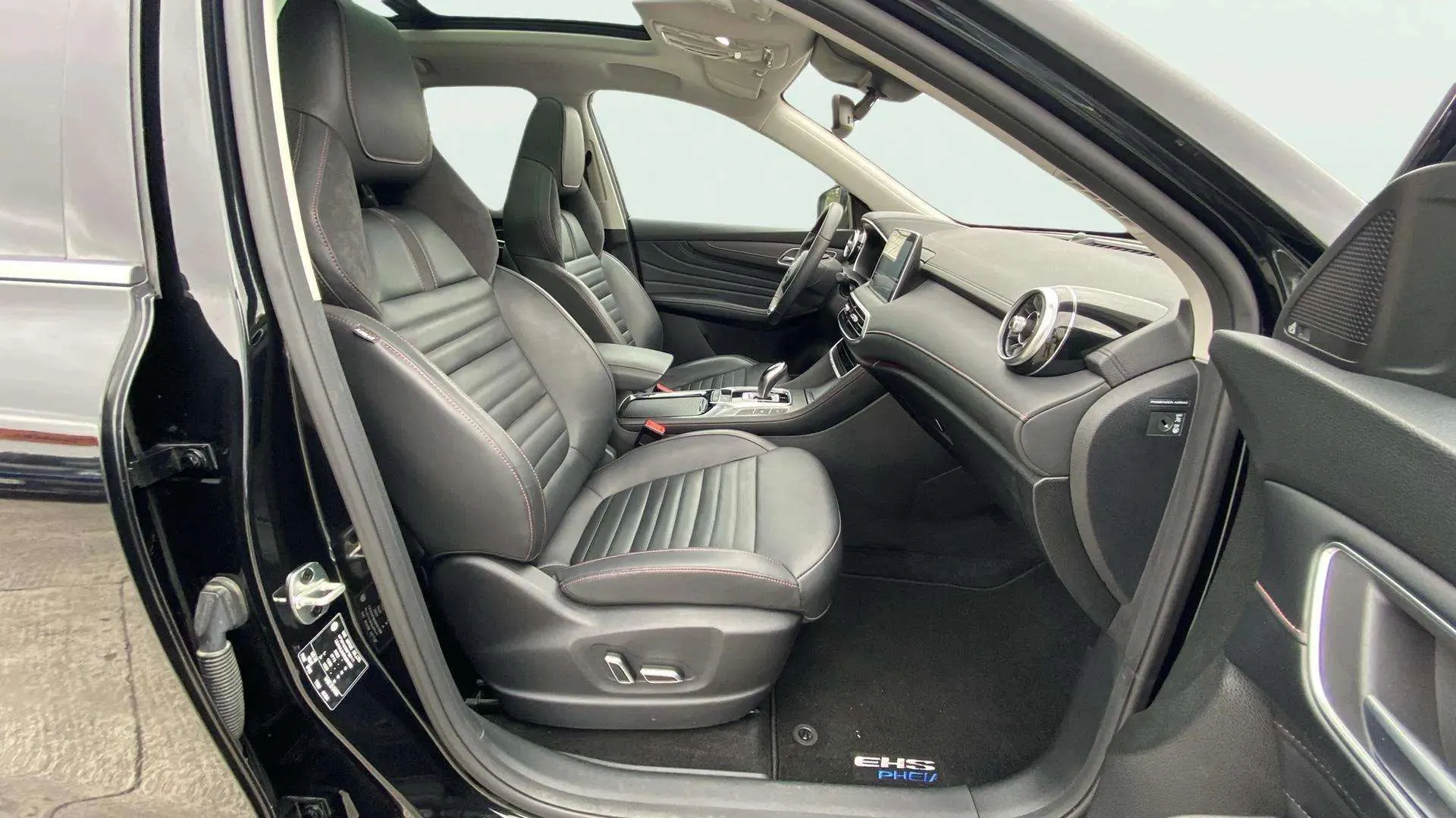 MG HS 1.5 Turbo GDI Luxury DCT - foto 18