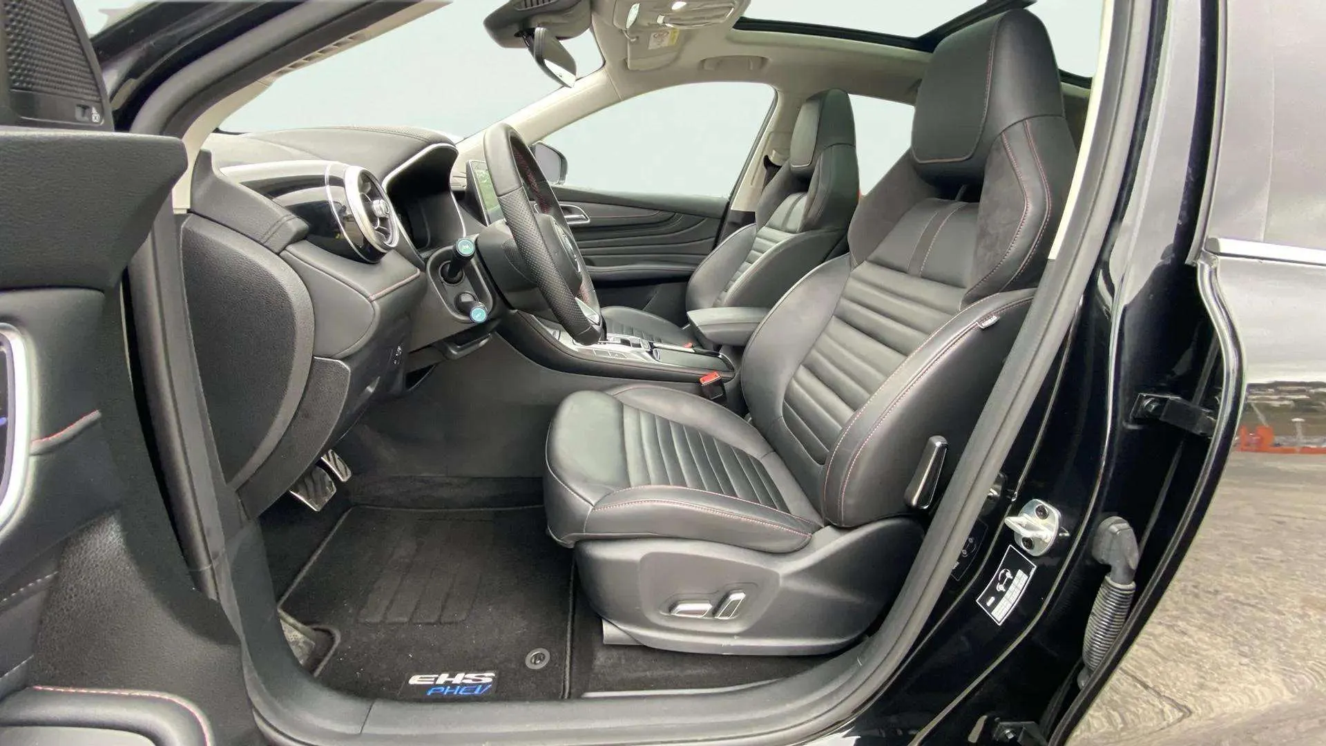 MG HS 1.5 Turbo GDI Luxury DCT - foto 16
