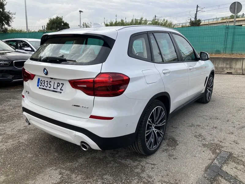BMW X3 xDrive20d - foto 6
