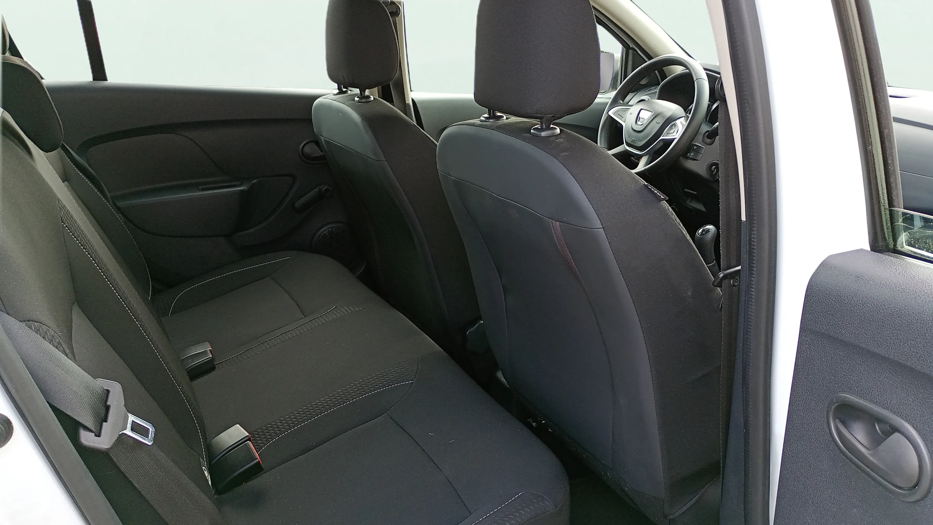 Dacia Sandero Access 1.0 18 - foto 15