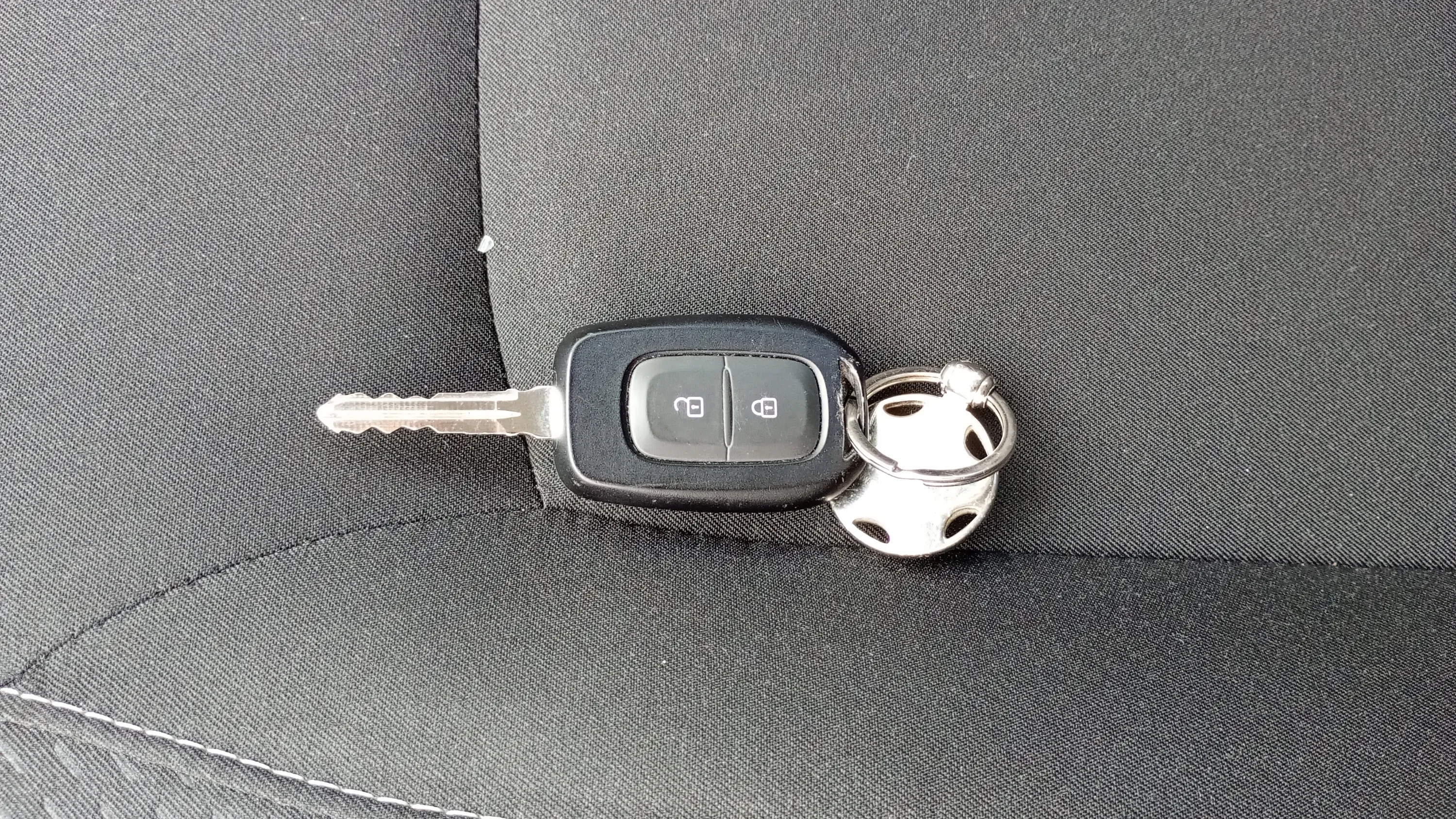 Dacia Sandero Access 1.0 18 - foto 22