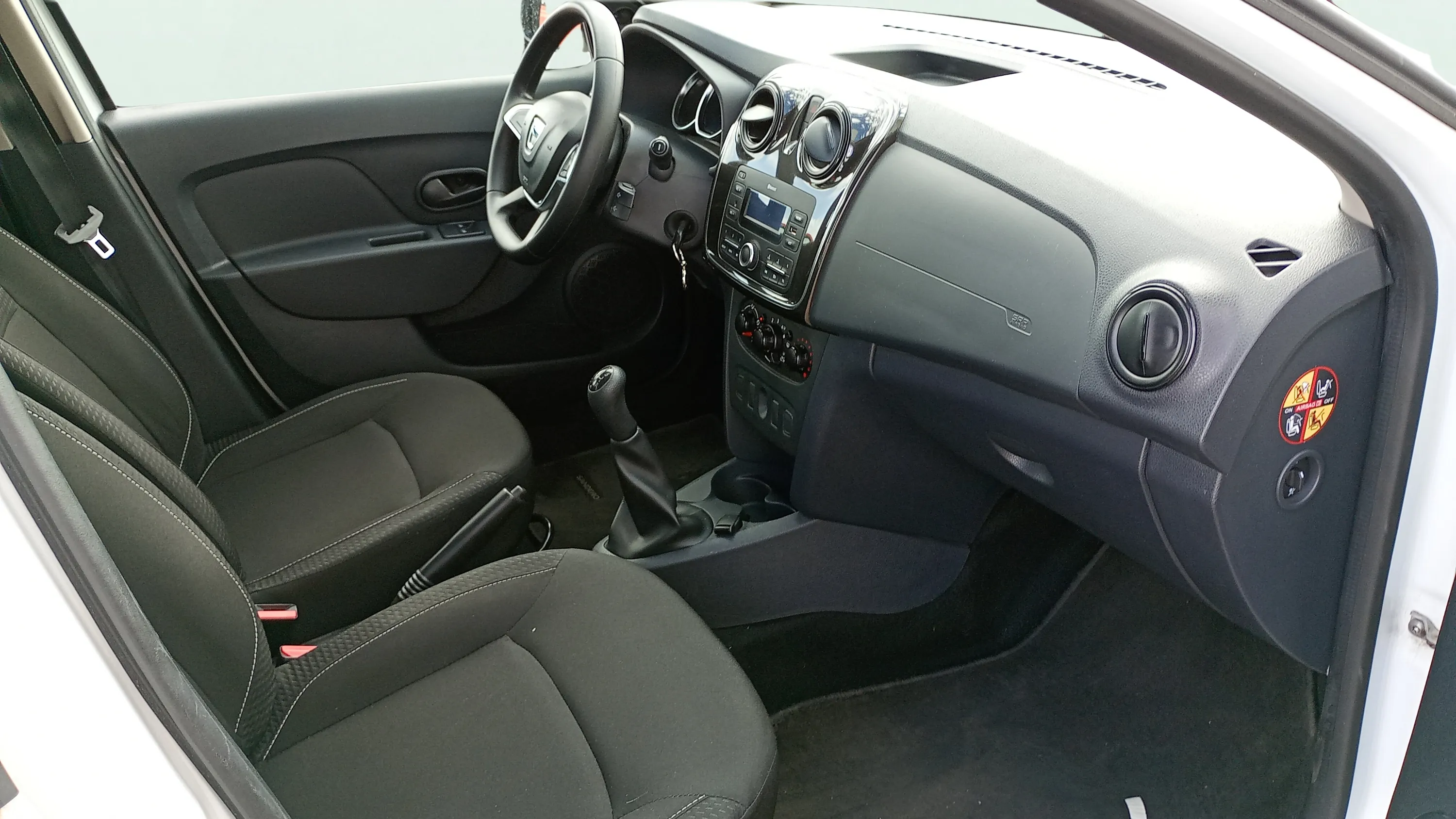 Dacia Sandero Access 1.0 18 - foto 13