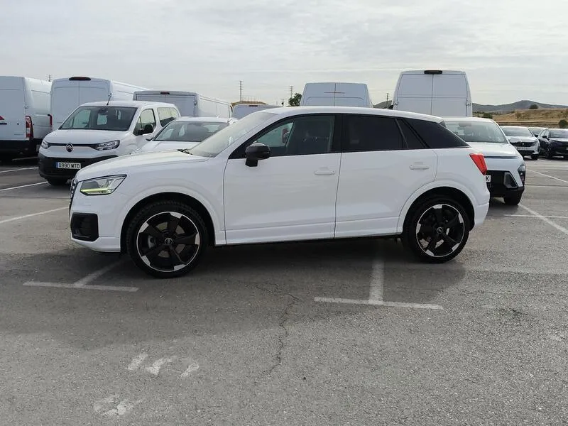 Audi Q2 Black Line 30 TDI - foto 3