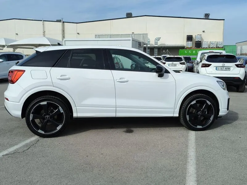 Audi Q2 Black Line 30 TDI - foto 7