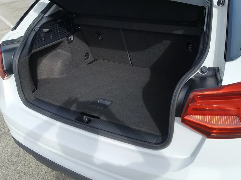 Audi Q2 Black Line 30 TDI - foto 37