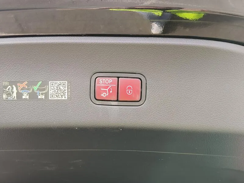 Mercedes-Benz GLC AMG Premium Techo Solar - foto 37