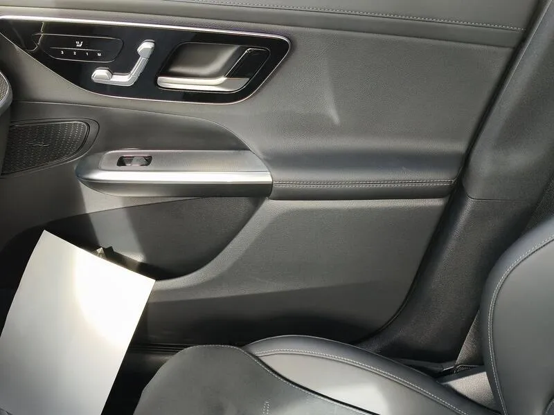 Mercedes-Benz GLC AMG Premium Techo Solar - foto 17