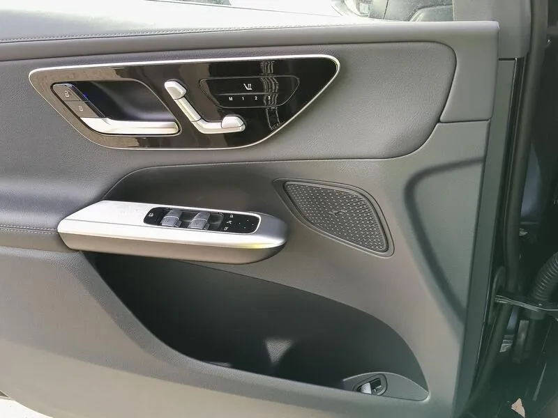 Mercedes-Benz GLC AMG Premium Techo Solar - foto 27