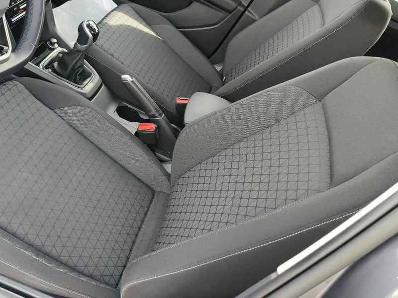 Volkswagen T-Cross Advance 1.0 TSI (AC2) - foto 31