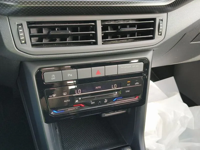 Volkswagen T-Cross Advance 1.0 TSI (AC2) - foto 12