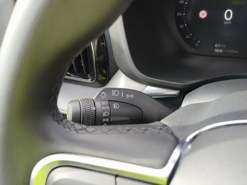 Volvo XC60 2.0 B4 G Momentum Pro - foto 27