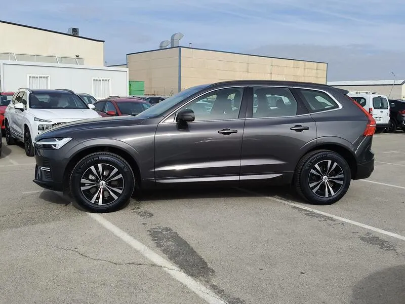 Volvo XC60 2.0 B4 G Momentum Pro - foto 3
